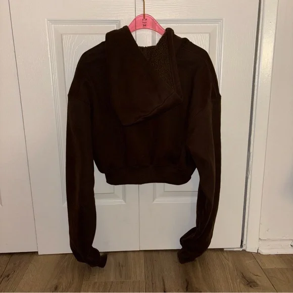 GUIZIO Cropped Hoodie - Picture 5 of 5